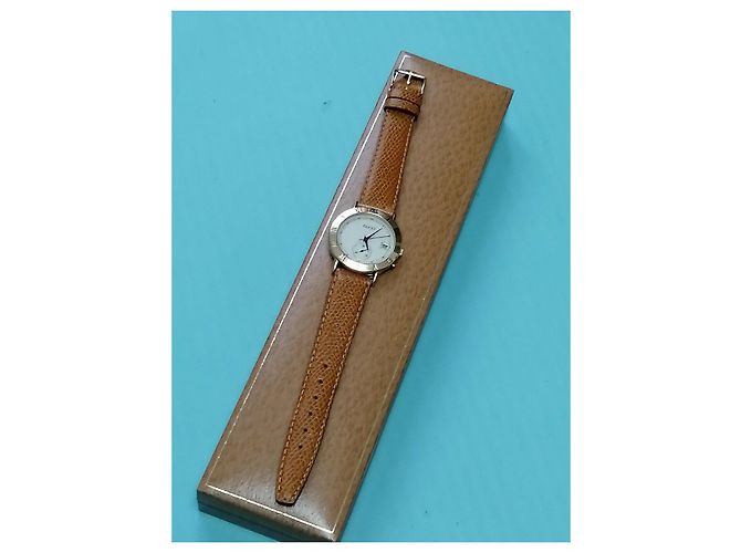 Relógio Gucci 3800 Relógio de pulso M Chrono Dourado - vista 11