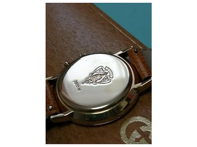 Relógio Gucci 3800 Relógio de pulso M Chrono Dourado - vista 12
