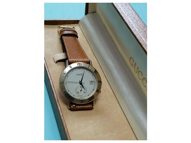 Relógio Gucci 3800 Relógio de pulso M Chrono Dourado - vista 8