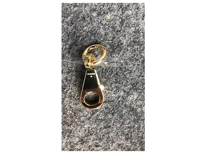 Constance Hermès chaveiro rifle Gold hardware - vista 3