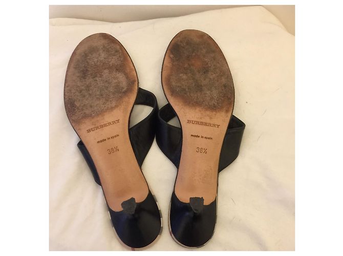 Burberry Sandales/mules à petits talons noirs et nova check - vue 5