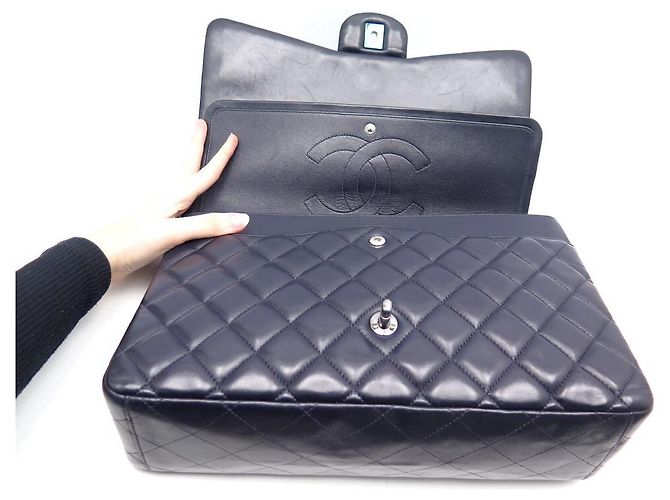 CHANEL CLASSIC TIMELESS MAXI JUMBO BOLSA AZUL MARINHO COURO ACOLCHOADO - vista 9