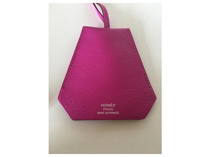 Hermès Leather bell pendant keychain link Fuschia - view 2