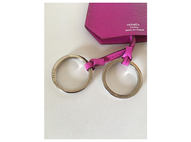 Hermès Leather bell pendant keychain link Fuschia - view 5