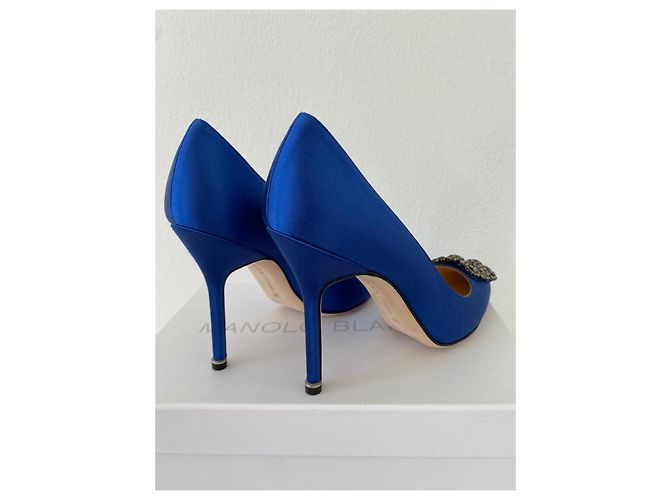 Manolo Blahnik hangisi - vista 3
