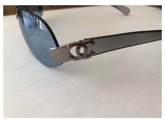 Occhiali da sole vintage Chanel Blu - vista 3