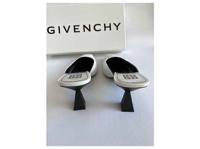Givenchy Mules - vista 3