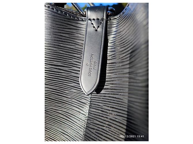 Néonoé Borsa Louis Vuitton in pelle nera Nero - vista 4