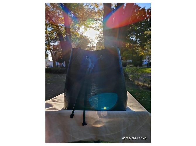 Néonoé Borsa Louis Vuitton in pelle nera Nero - vista 7