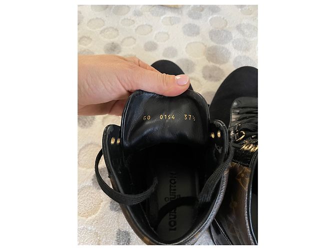 Louis Vuitton Ascender Negro - vista 6