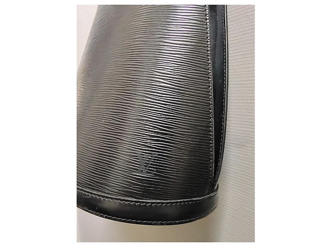 Louis Vuitton Cluny in pelle epi nera Nero - vista 3