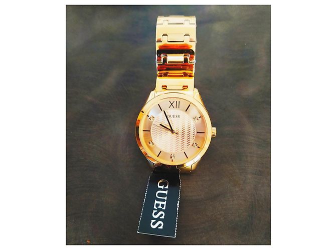 Guess Tux Uhr Gold Edelstahl Golden - Ansicht 4