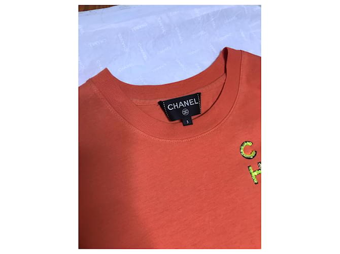 Colección cápsula Chanel x Pharrell Naranja - vista 9