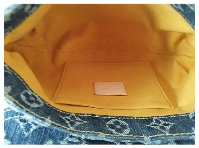 Borsa Louis Vuitton Pleaty in tela denim blu - vista 10
