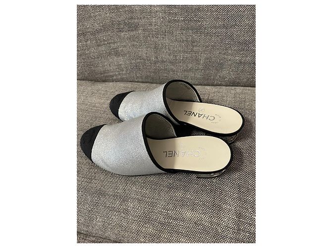 Chanel Pantoletten Stoff Silber Hardware 37 - Ansicht 8