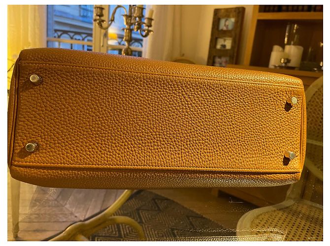 Hermès Kelly 32 pelle oro cm Beige - vista 3