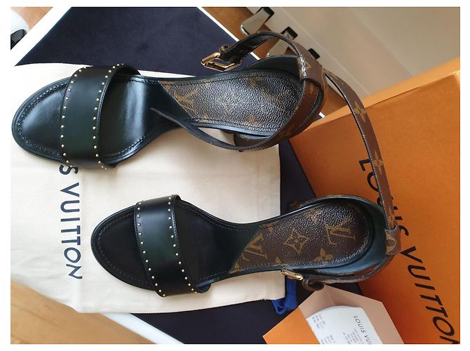 Louis Vuitton SANDALO A SILUETTA Marrone Nero - vista 3
