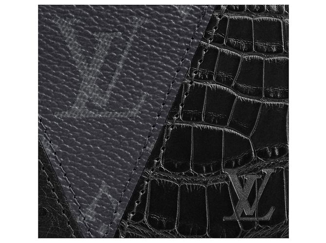 Louis Vuitton LV card holder in exotic leather Black - view 2