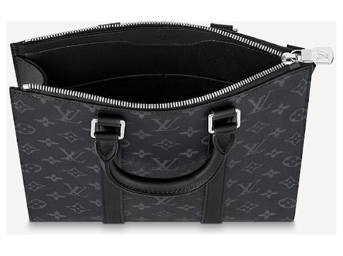 Louis Vuitton Borsa a tracolla LV Sac Plat eclipse Nero - vista 3