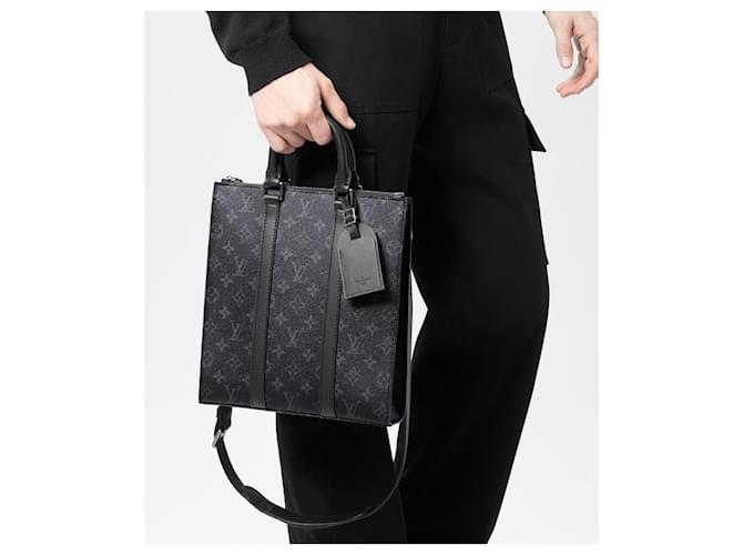 Louis Vuitton Borsa a tracolla LV Sac Plat eclipse Nero - vista 5