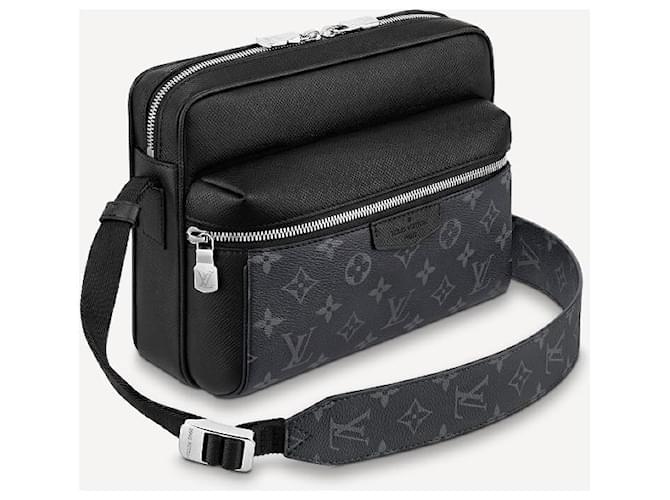 Louis Vuitton LV Outdoor messenger novo Preto - vista 4