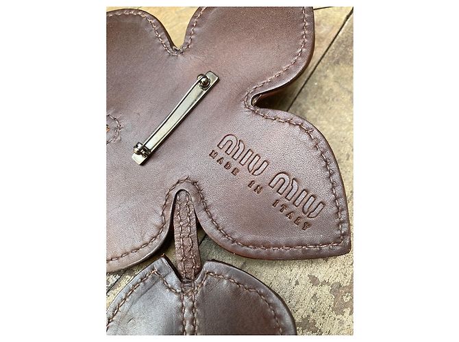 Sublime broche grande de Miu Miu - vista 6