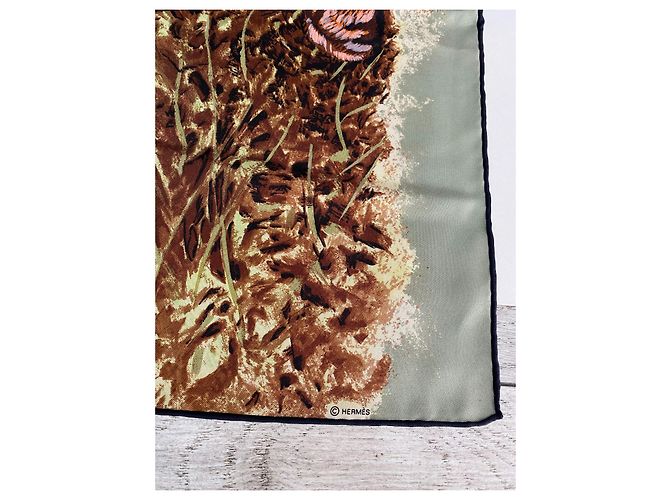 Pañuelo de seda Hermès Bengal Upperr marrón y amarillo Multicolor - vista 2