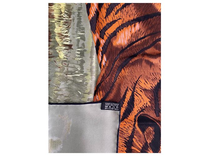 Pañuelo de seda Hermès Bengal Upperr marrón y amarillo Multicolor - vista 4