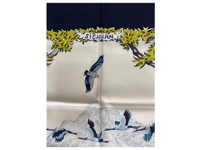Sciarpa in seta Hermès Sichuan 90 cm Multicolore - vista 3