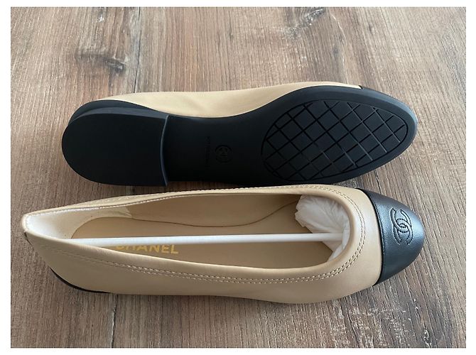 Bailarina de Chanel Negro Beige - vista 2
