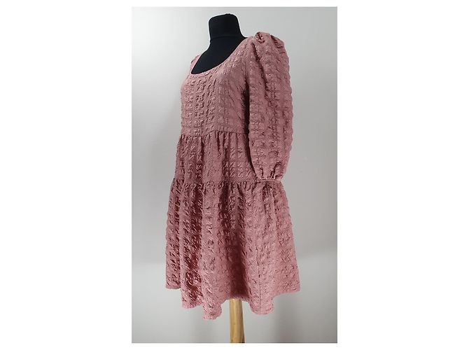 Autre Marque Mini vestido estructurado en la espalda rosa NA-KD - vista 2