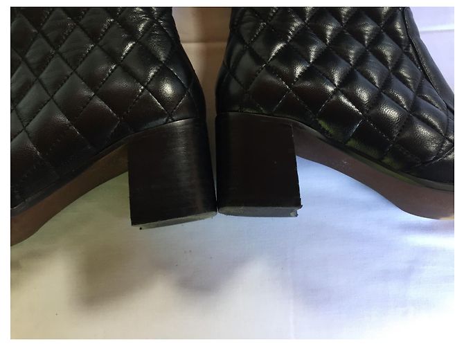 Balmain Vintage : Bottes en cuir matelassé - vue 6