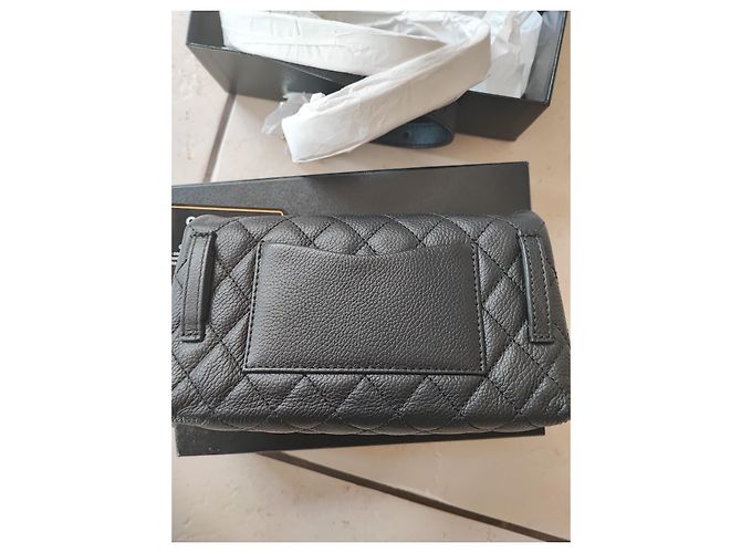 Mademoiselle Borsa a banana Chanel Uniform Nero - vista 7