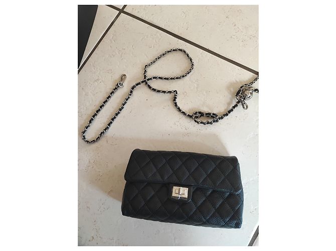 Mademoiselle Borsa a banana Chanel Uniform Nero - vista 9