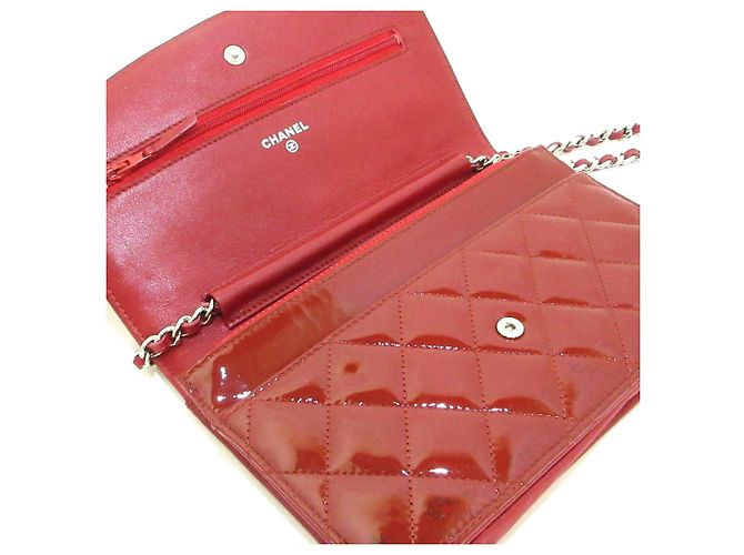 Chanel Wallet on Chain Rouge - vue 3
