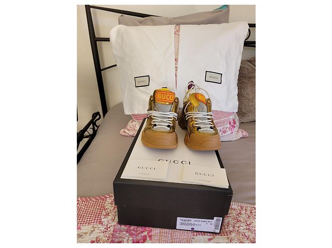 Baskets Gucci  flashtrek Doré - vue 8