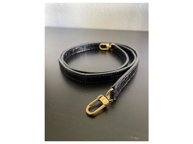 Borsa a tracolla Louis Vuitton Alma in pelle di coccodrillo lucida nera Nero - vista 12