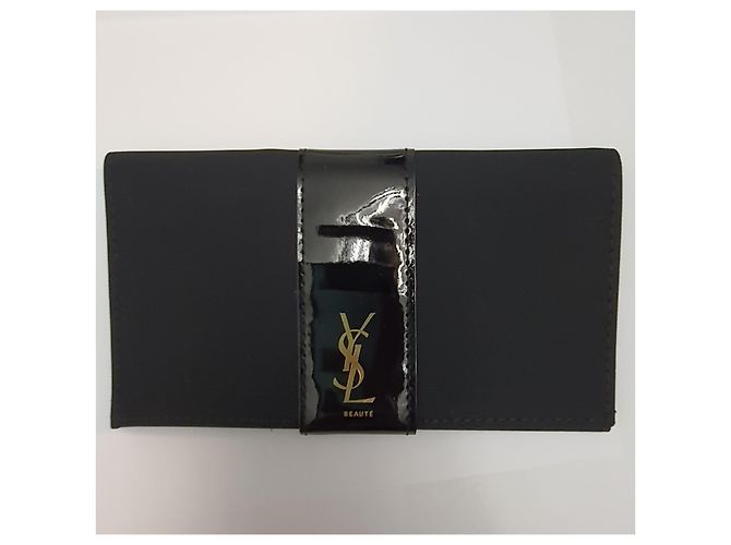 Astuccio in pelle Yves Saint Laurent per palette trucco Nero - vista 3