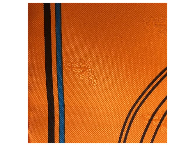 Foulard Hermès in seta Quadrige au Fil Arancione - vista 4