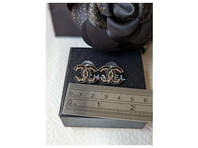 Chanel CC B15Orecchini GHW con logo V in smalto nero - vista 8
