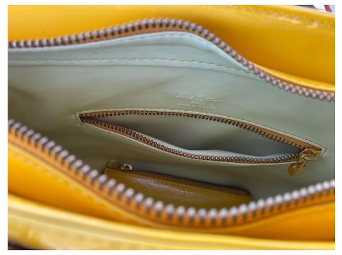 Borsa a secchiello Louis Vuitton Venis in pelle gialla Giallo - vista 3