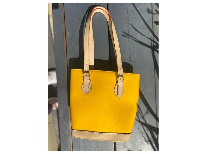 Borsa a secchiello Louis Vuitton Venis in pelle gialla Giallo - vista 4