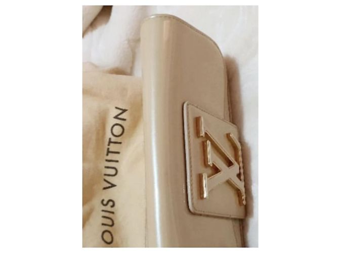 Sobe Borsa Louis Vuitton charol sobria Beige D'oro - vista 3