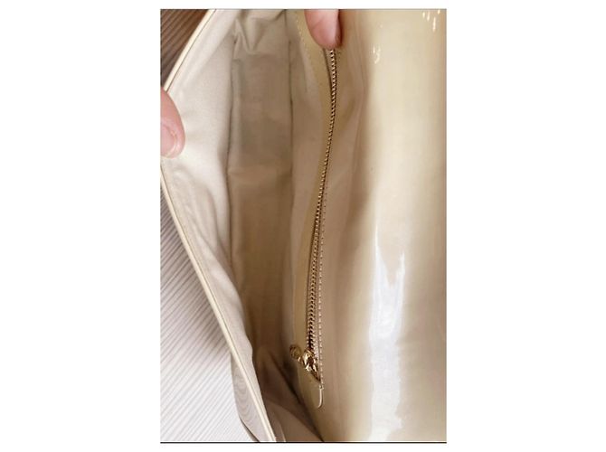 Sobe Borsa Louis Vuitton charol sobria Beige D'oro - vista 7