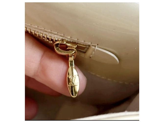 Sobe Borsa Louis Vuitton charol sobria Beige D'oro - vista 8