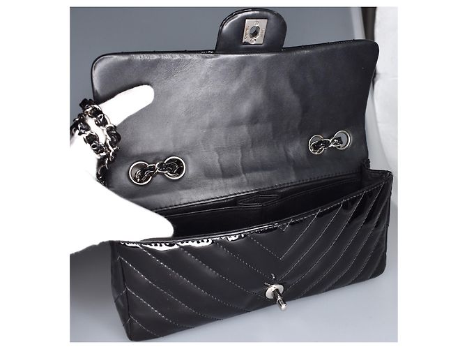 Timeless Chanel Borsa con patta nera classica senza tempo 25 cm Nero - vista 8