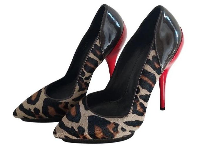 Décolleté Versace Leopardato in Pelle Vernice 37 Stampa leopardo - vista 11