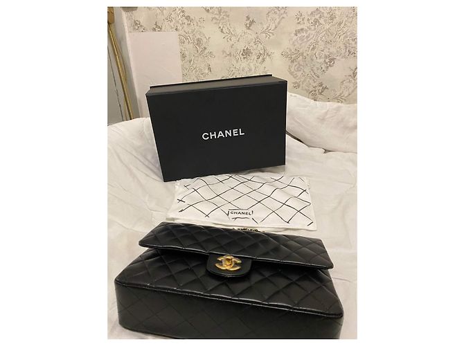 Timeless Chanel Clássico Preto - vista 2