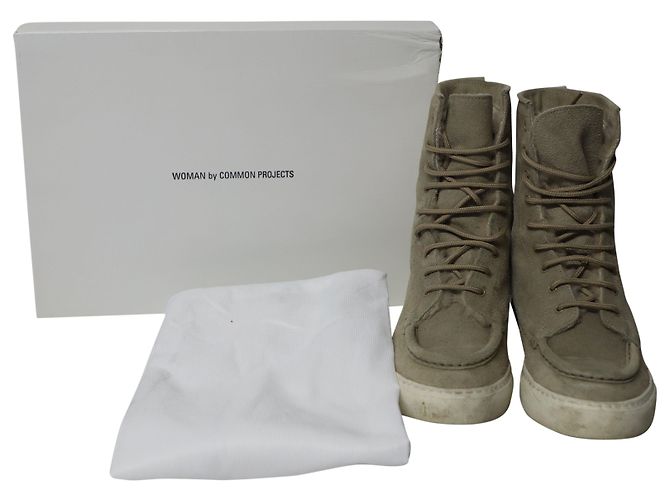 Autre Marque Sneakers alte Common Projects Tournament in shearling in camoscio grigio - vista 8