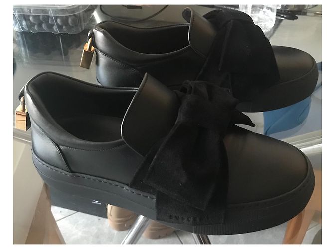 Sneakers Buscemi Bow in pelle nera Nero - vista 3